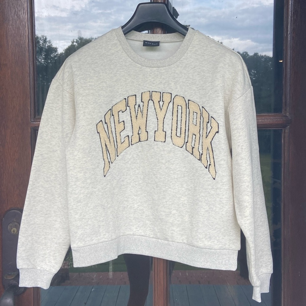 Miou‎ Muse New York sweatshirt! Size Small